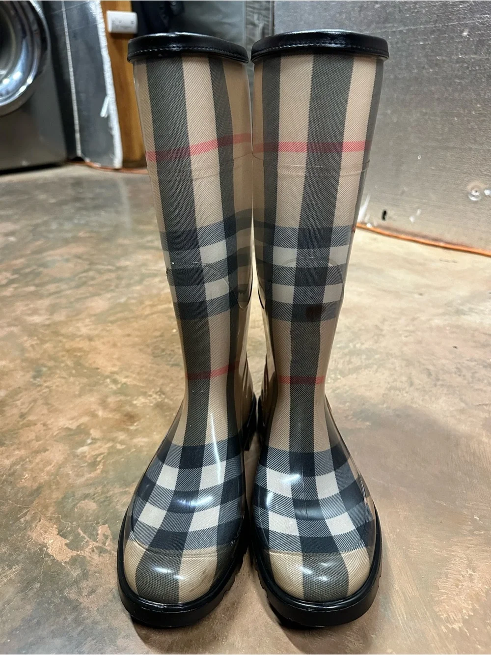 Burberry Nova Check Tall Rubber Rain Boots Plaid Lug Sole Size EU 38